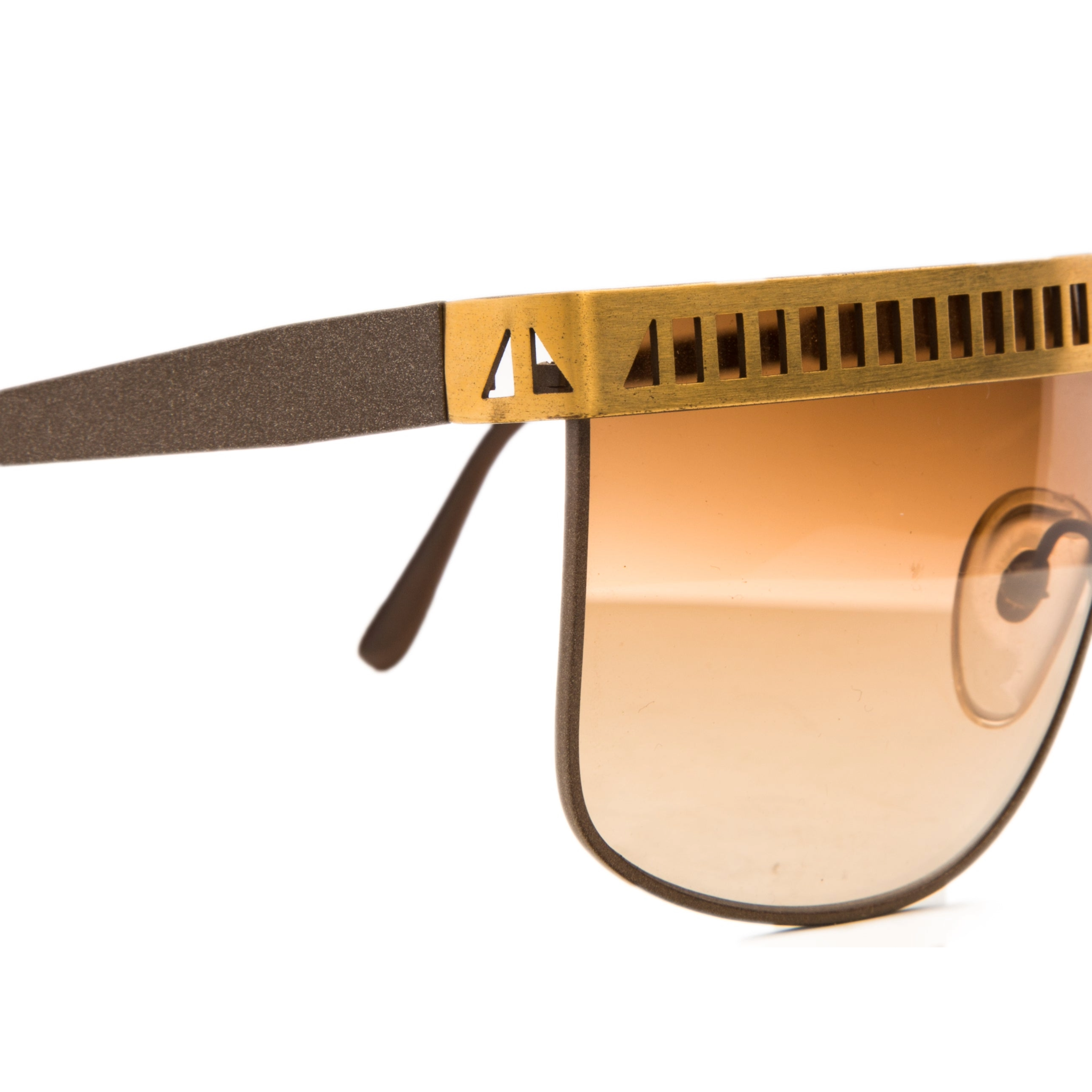 Unworn and authentic vintage Maga Flat Brow 3012 sunglasses for men and women, featuring gold frame and brown lenses with 100% UV protection