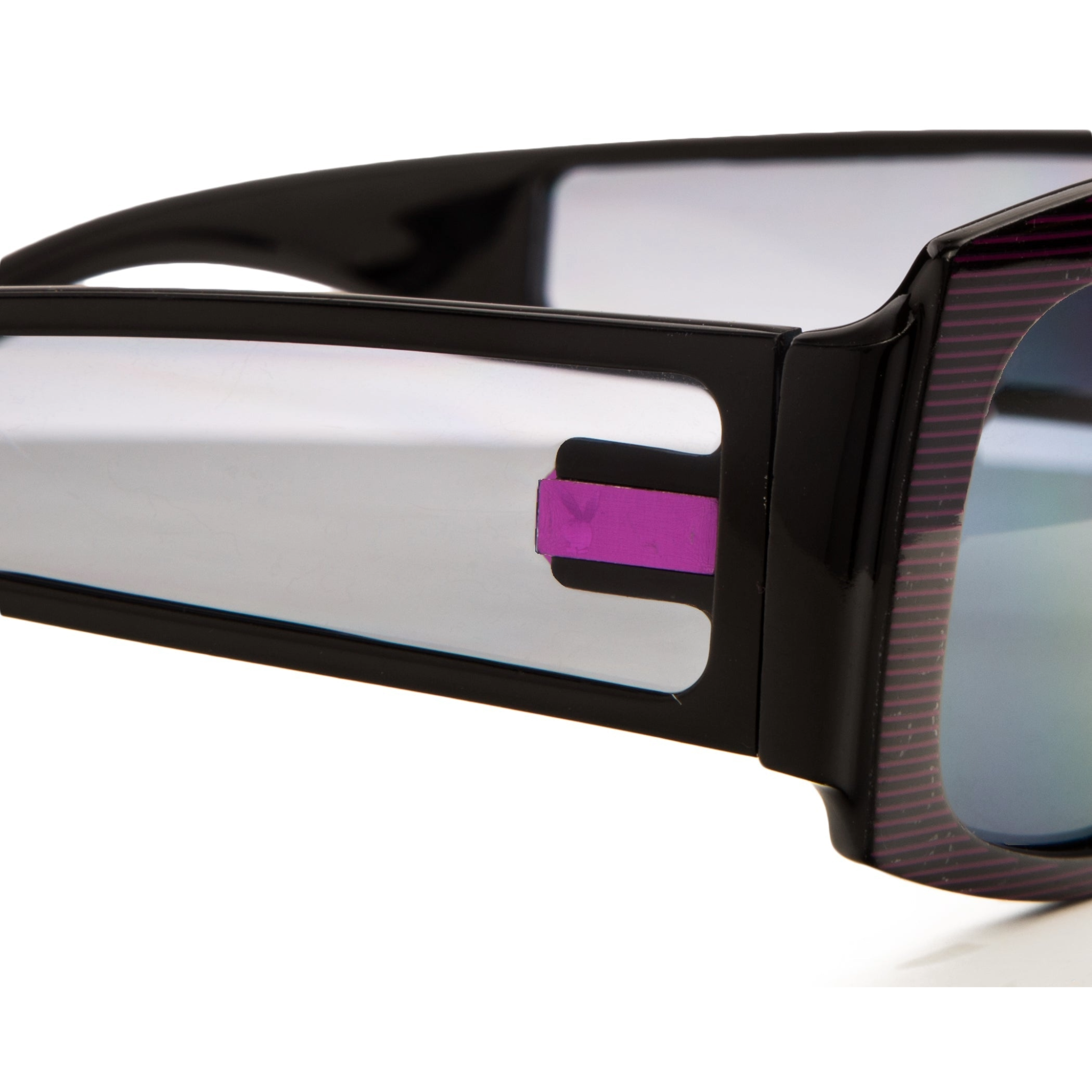 Black flat brow sunglasses with sleek design and polarized lenses