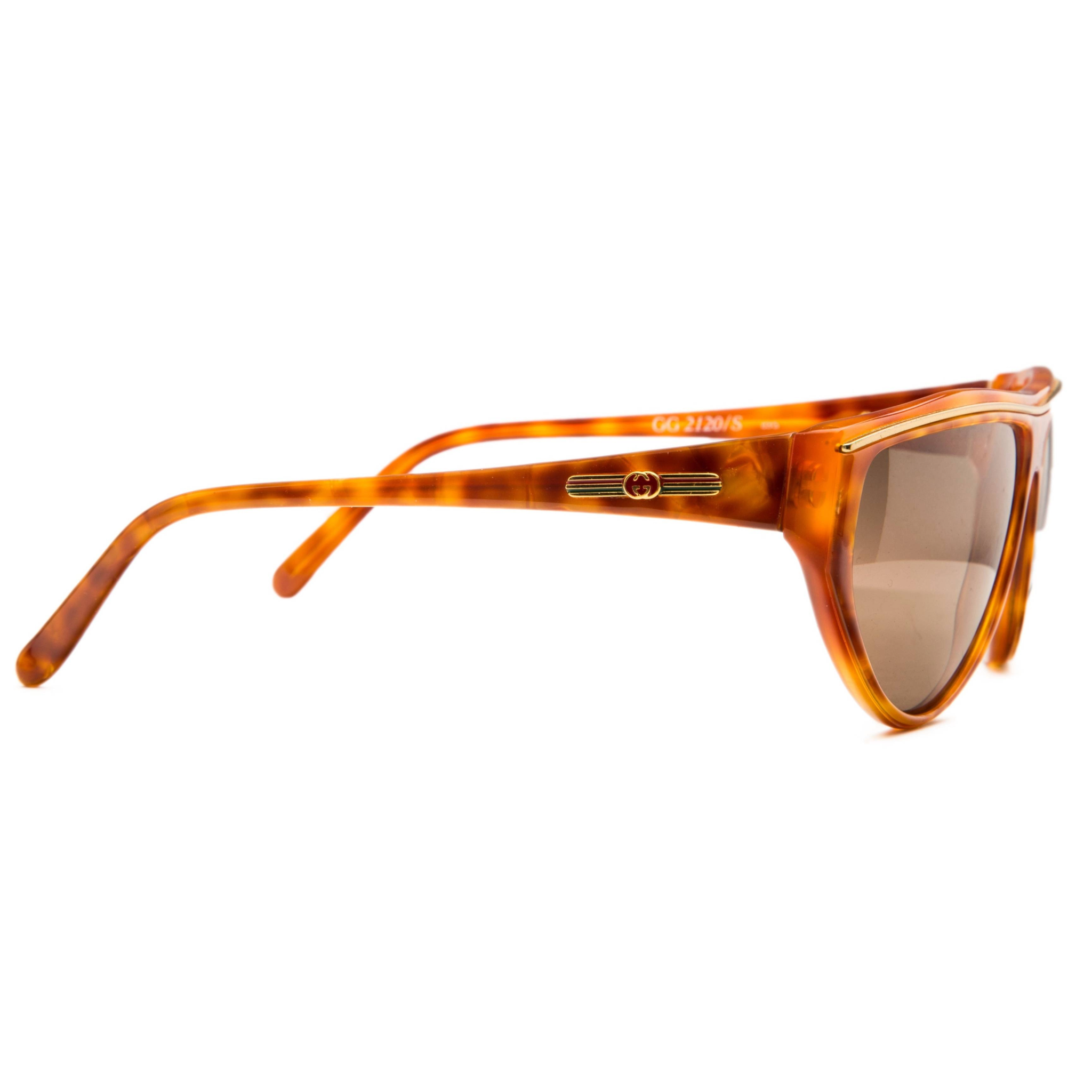 Authentic Gucci Cat Eye 199473 sunglasses with 100% UV protection for women