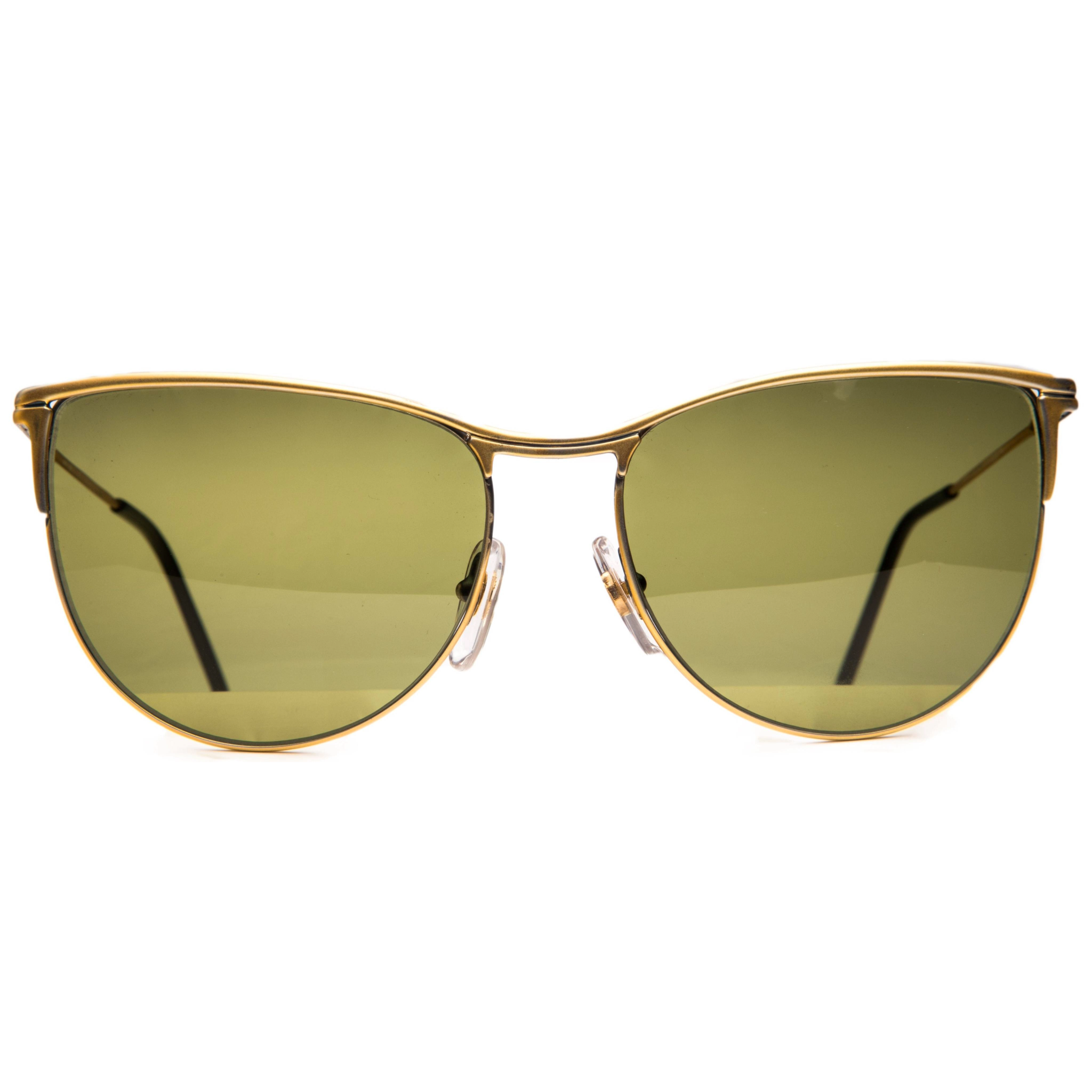 Modern and stylish Missoni Navigator 31315 sunglasses in blue and green
