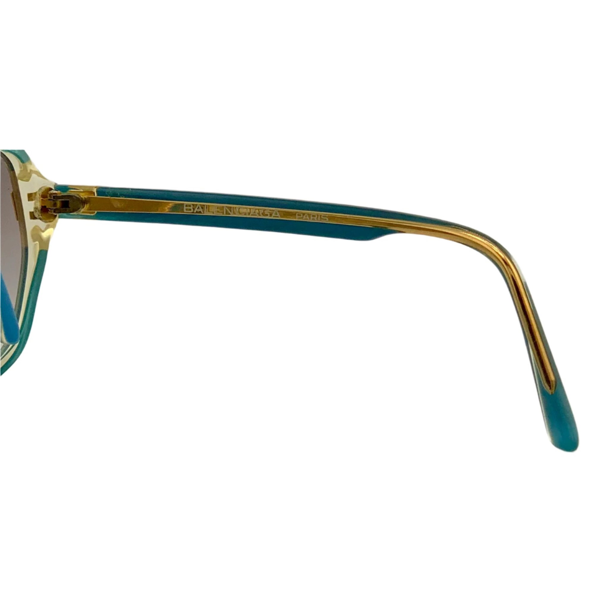Black Balenciaga Round 2413 C sunglasses with round frames and tinted lenses