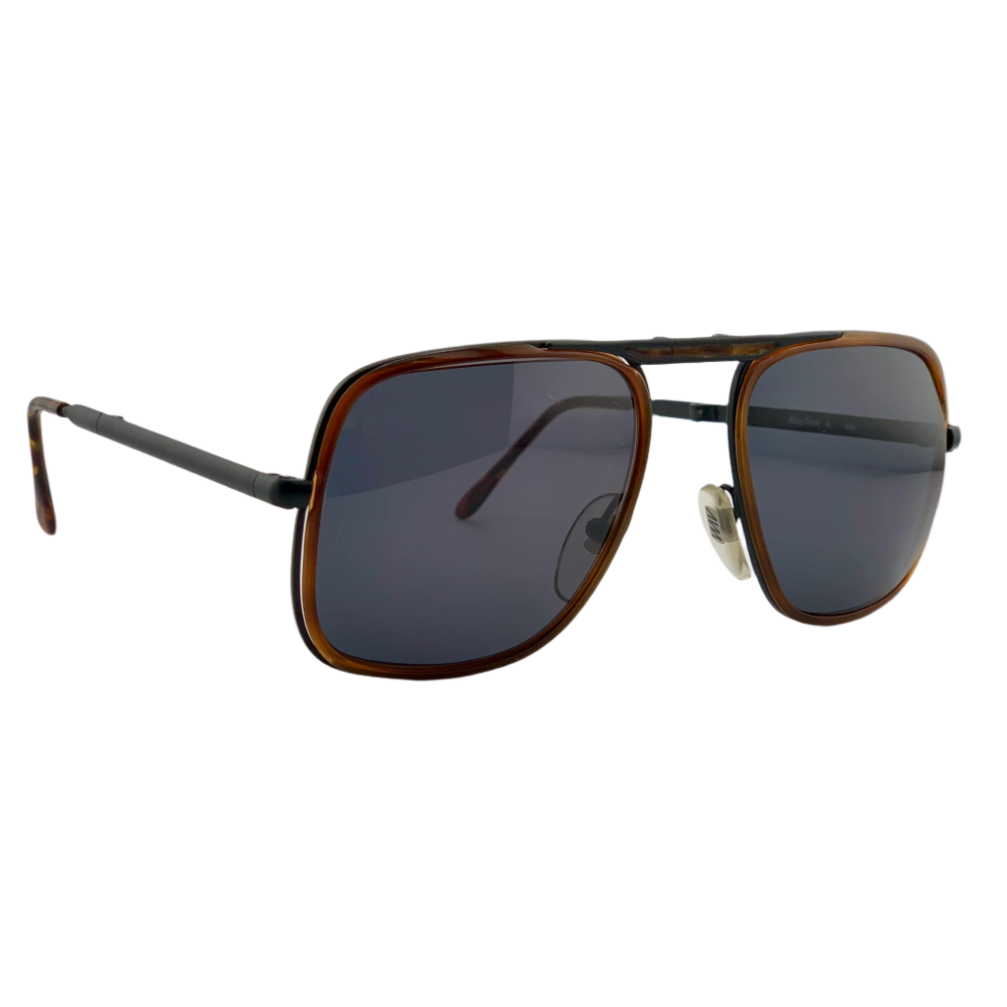 Grey lens aviator sunglasses made in Italy