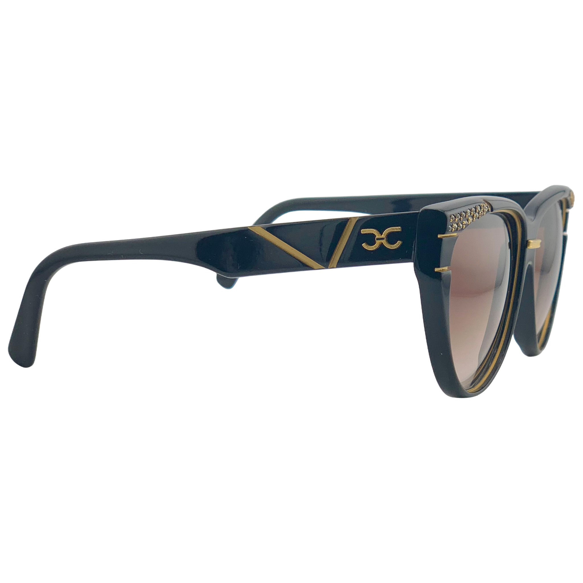 VINTAGE CLAUDIA CARLOTTI CAT EYE SUNGLASSES FROM THE 1980'S