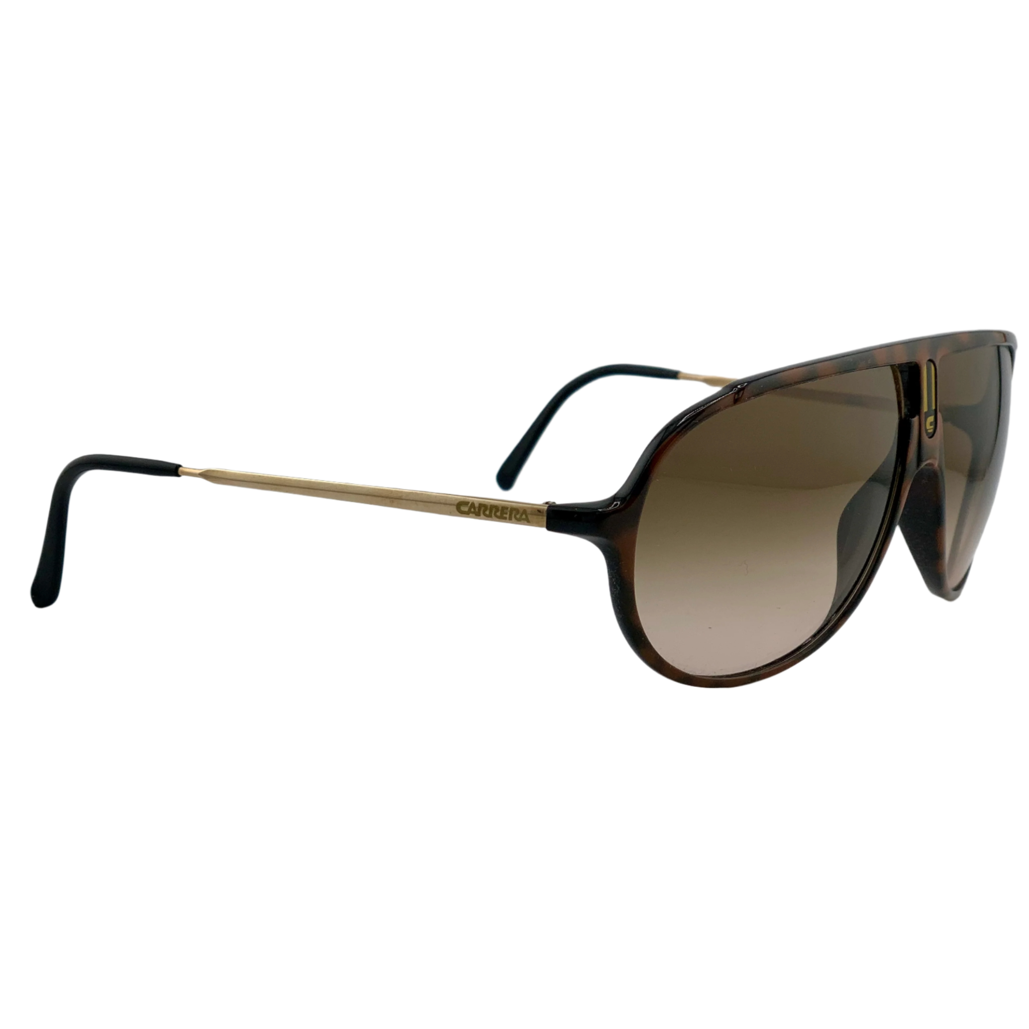 Stylish and modern Carrera Aviator 5467 11 sunglasses with sleek design