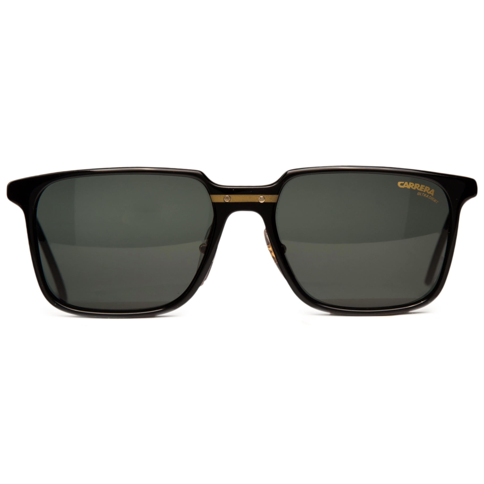 Carrera Wayfarer 5489 sunglasses with black frame and polarized lenses