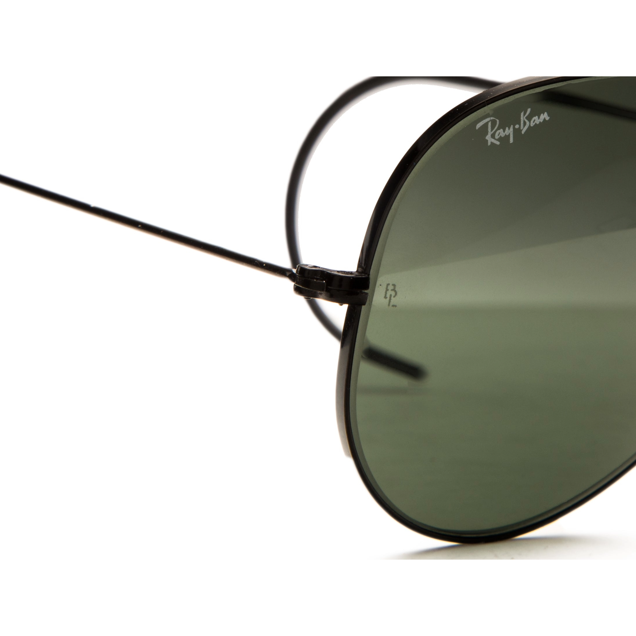  A pair of Vintage Rayban Aviator Shooter sunglasses, suitable for both men and women, with a black matte frame and black smoke lenses providing 100% UV protection This original pair is in superb condition and has never been worn or sold