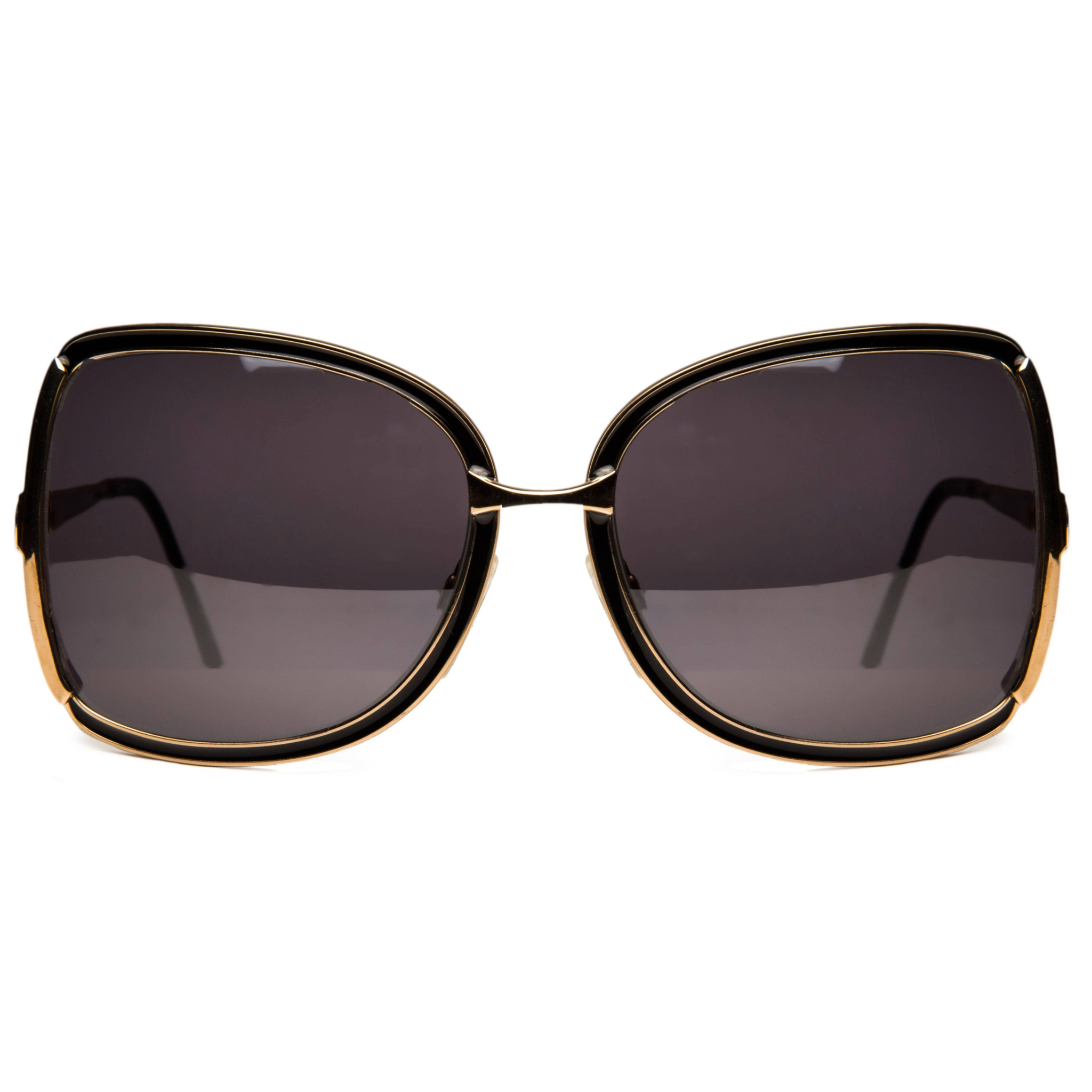 Black Gucci Square 22025 sunglasses with gold detailing and logo