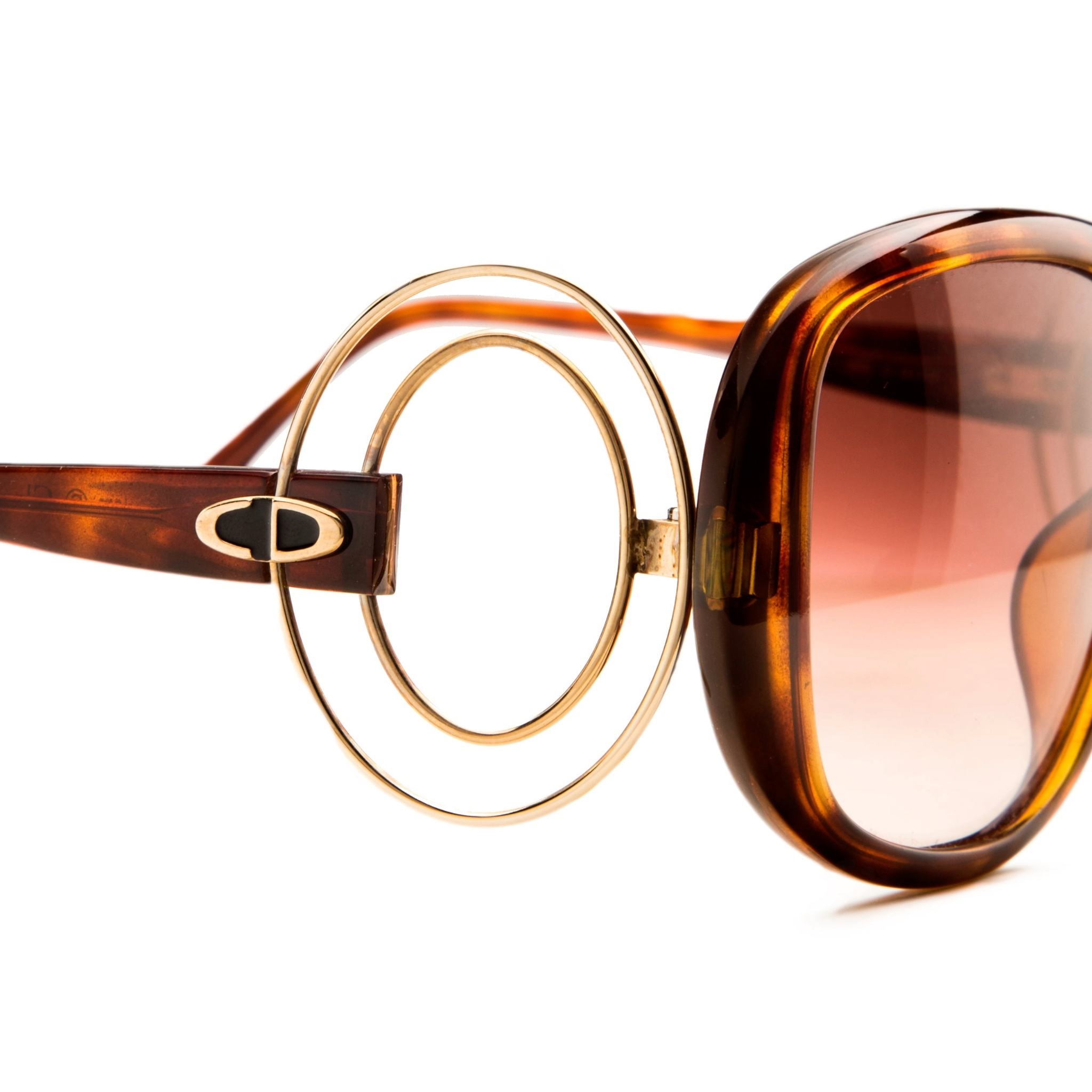 Christian Dior Oval 255810