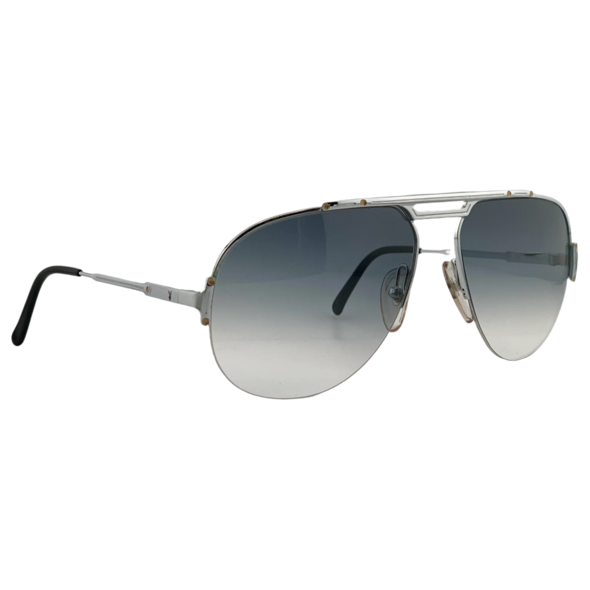 Playboy Aviator 4584 70 sunglasses with black frame and gradient lenses