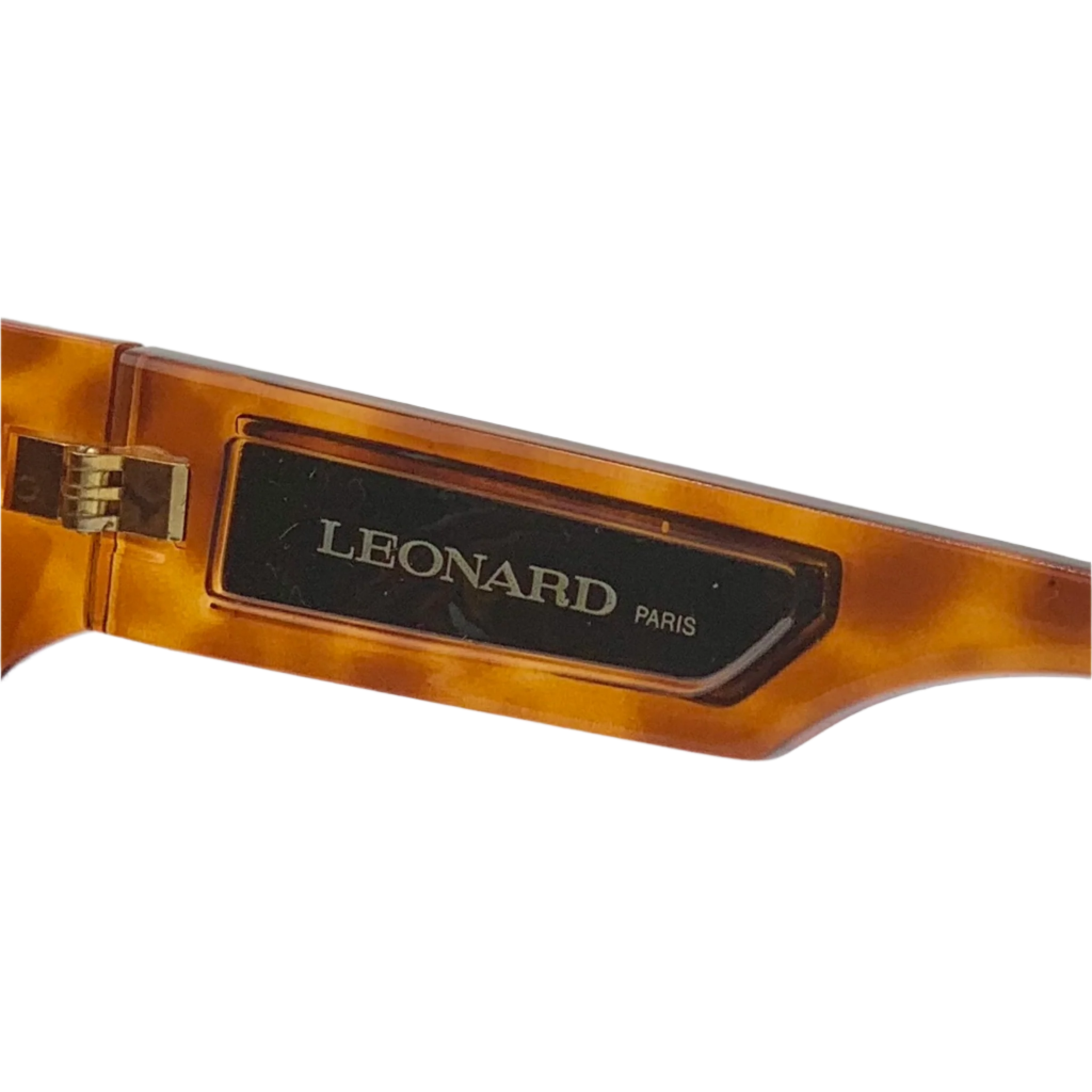 LEONARD ROUND LE14 18: A modern, sleek, and durable 18-inch round sink made of high-quality materials