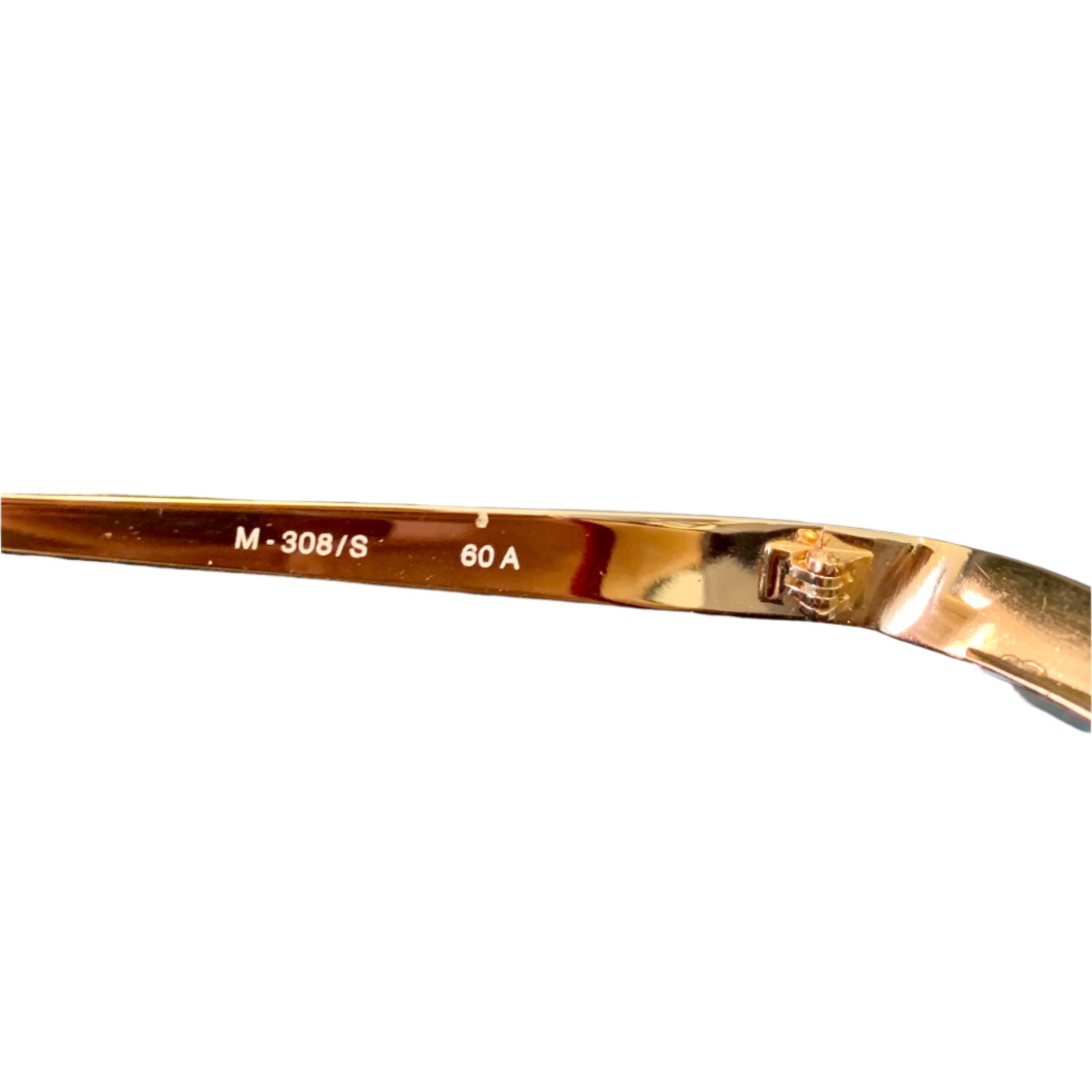 Authentic Italian-made Missoni Cat Eye sunglasses, never before worn, with 100% UV protection and stylish design